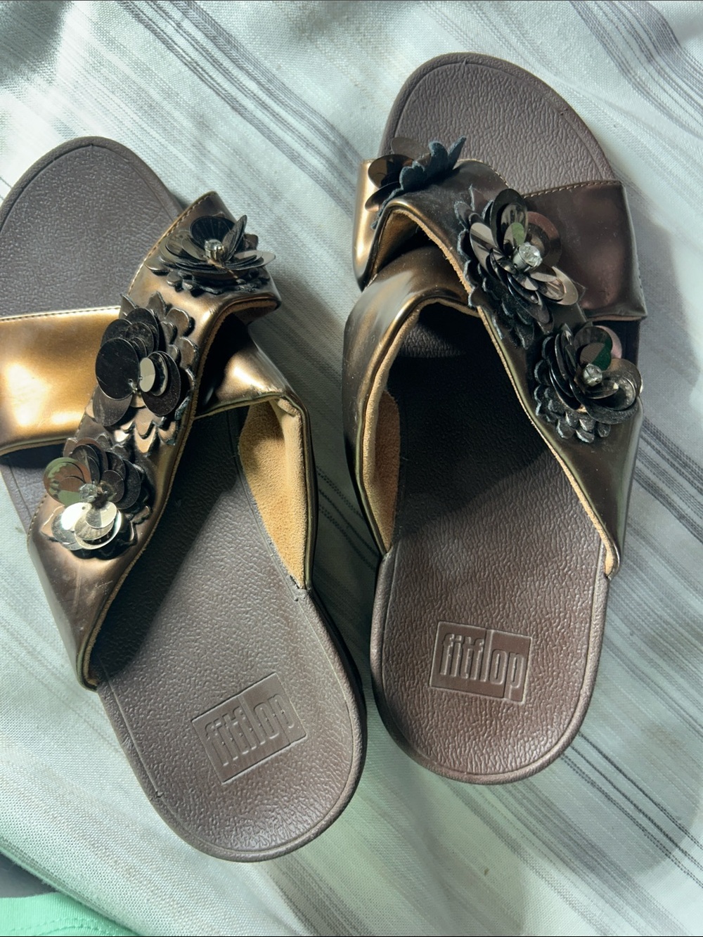 Fitflop Bronze Metallic Floral Sequin Slide Sandals